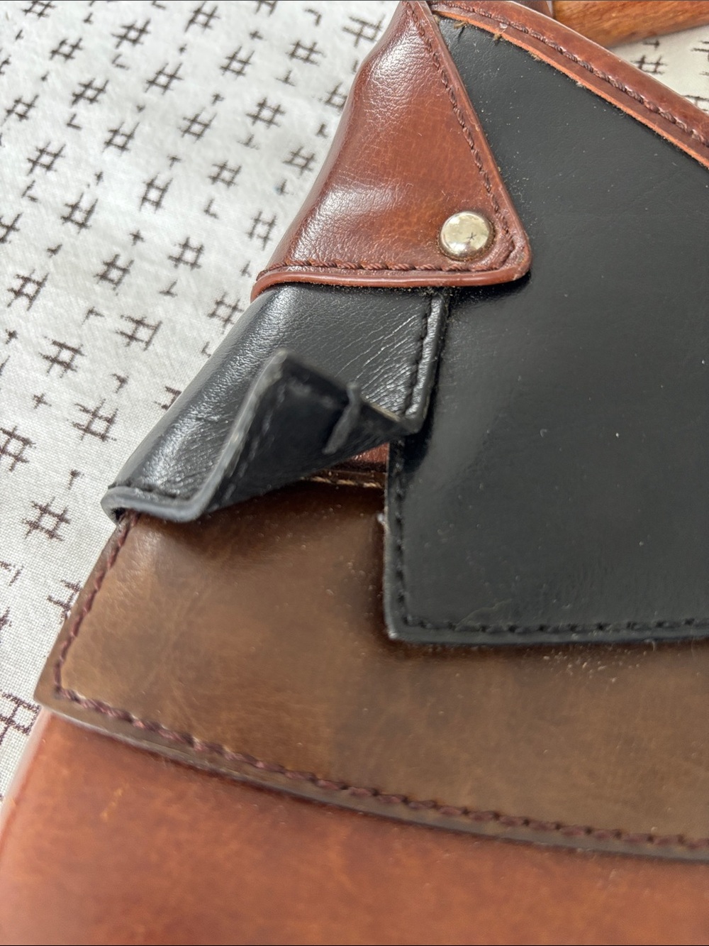 Gucci-style bag, layered leather, dark brown, lite brown, black, wood handle - Picture 15 of 16